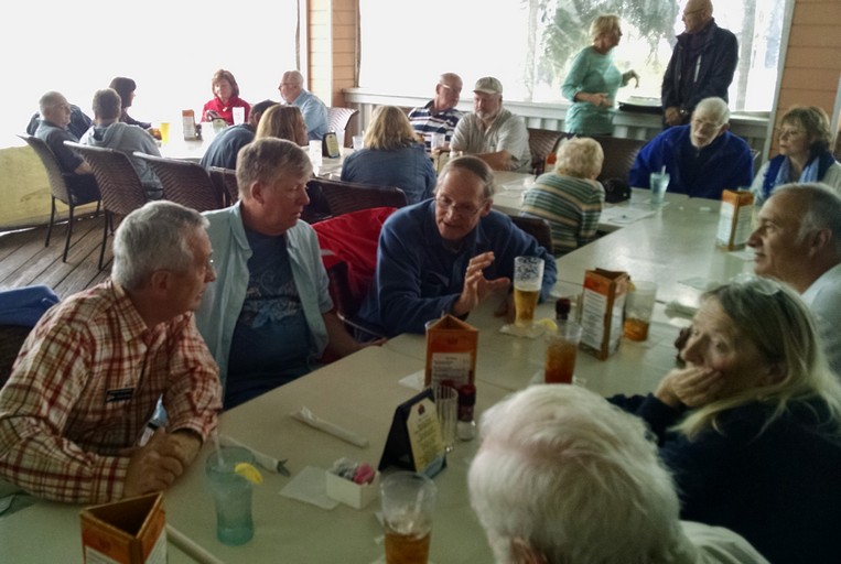 Boating? to Lunch at Sunset Grill